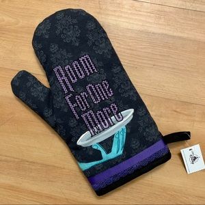 Haunted Mansion Oven Mitt